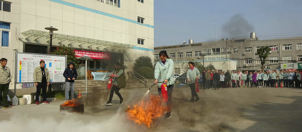 劉潭服裝十六屆二次職工消防運動會成功舉辦